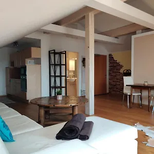  Apartment Festl