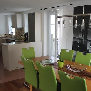  Apartment Ferienhaus Romantica